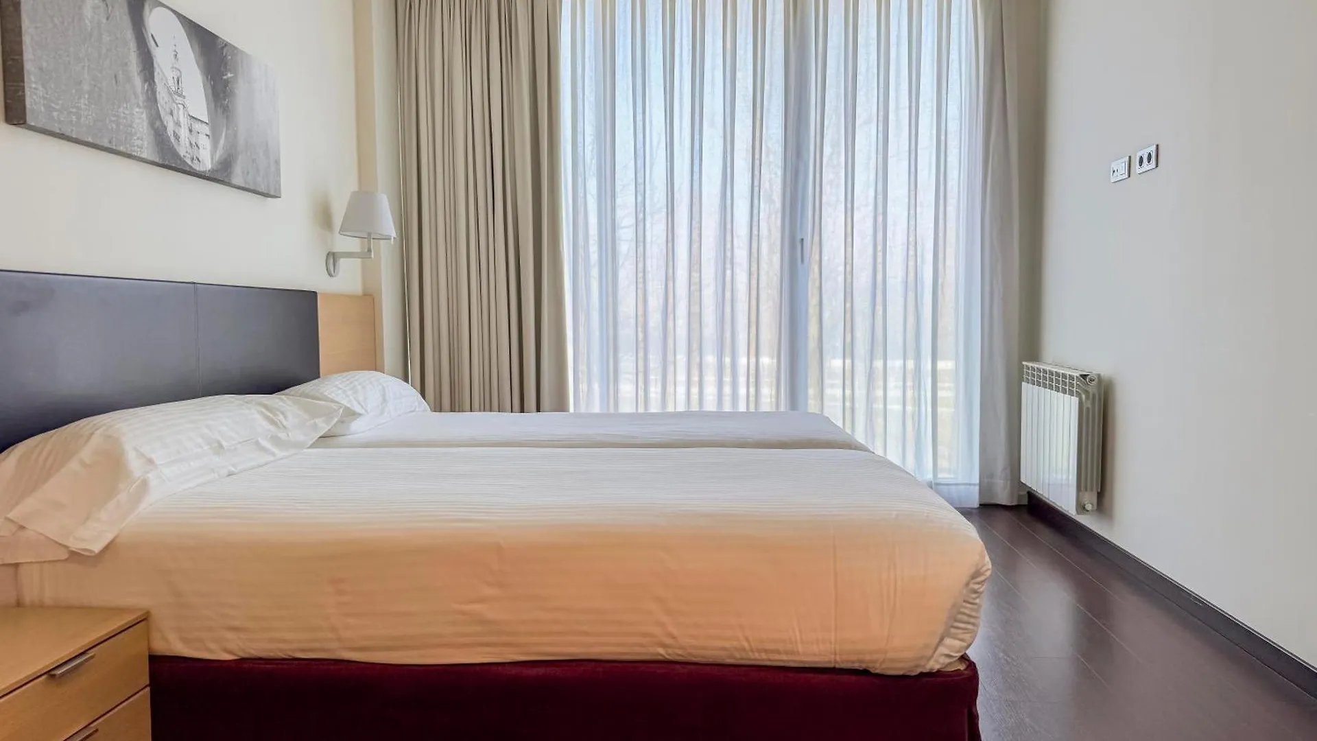 **** Aparthotel Hotel Jardines De Uleta Suites Vitoria-Gasteiz Spain